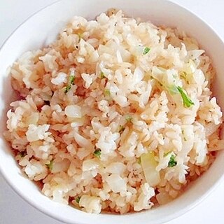 鮭そぼろとしらすと玉ねぎとパセリのチャーハン